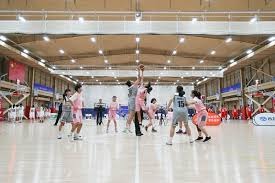 里程悲！詹姆斯达成湖人生涯3500助攻 准三双末节13分难阻惜败