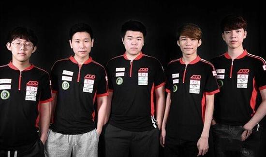 杨鸣展示了 杨鸣展示了