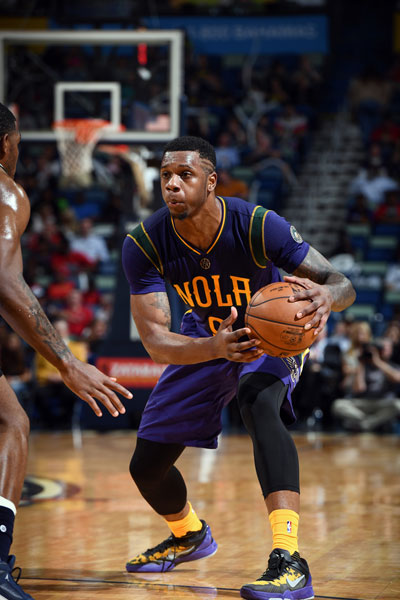 当队友试图 当队友试图