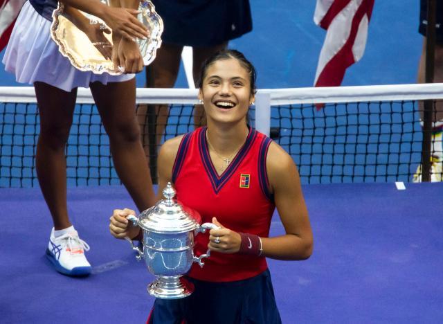 有人选择坚 有人选择坚